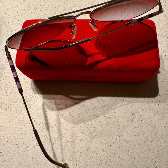 Carolina Herrera sunglasses - Picture 4 of 5